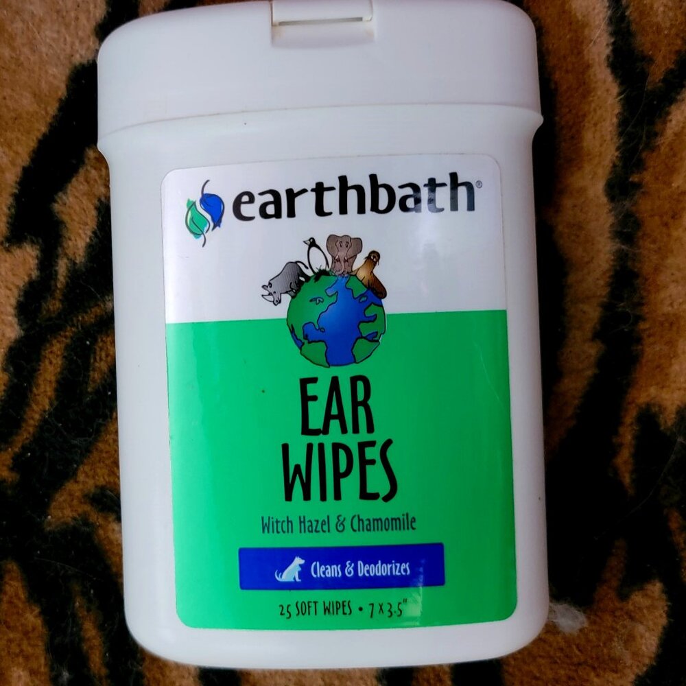 Eathbath Pet Ear Wipes Dog or Cat..ea. new!